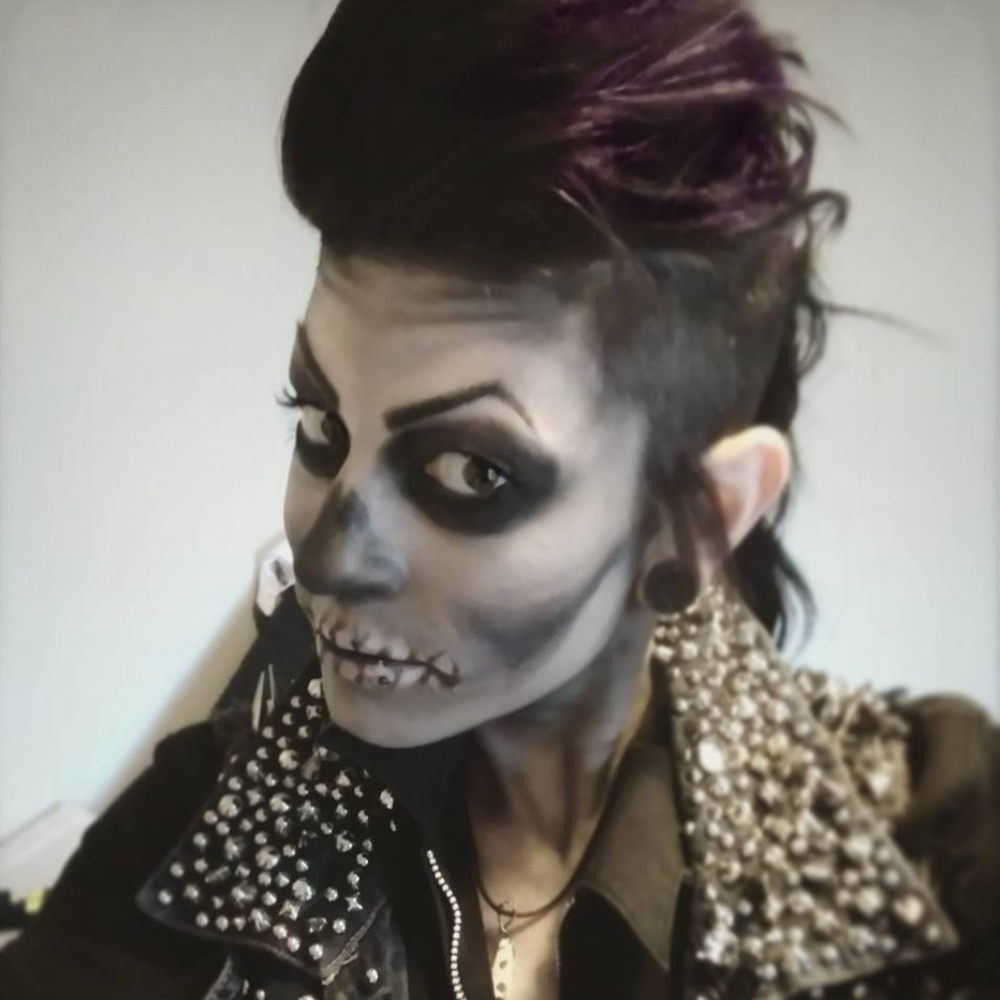 Meet your Posher, Jillian